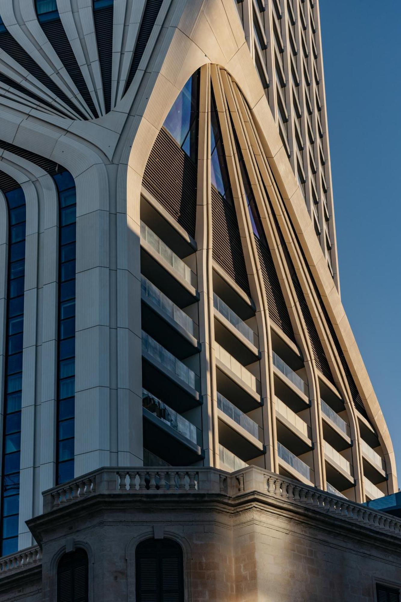 Me Malta By Melia Hotel Saint Julian's Ngoại thất bức ảnh