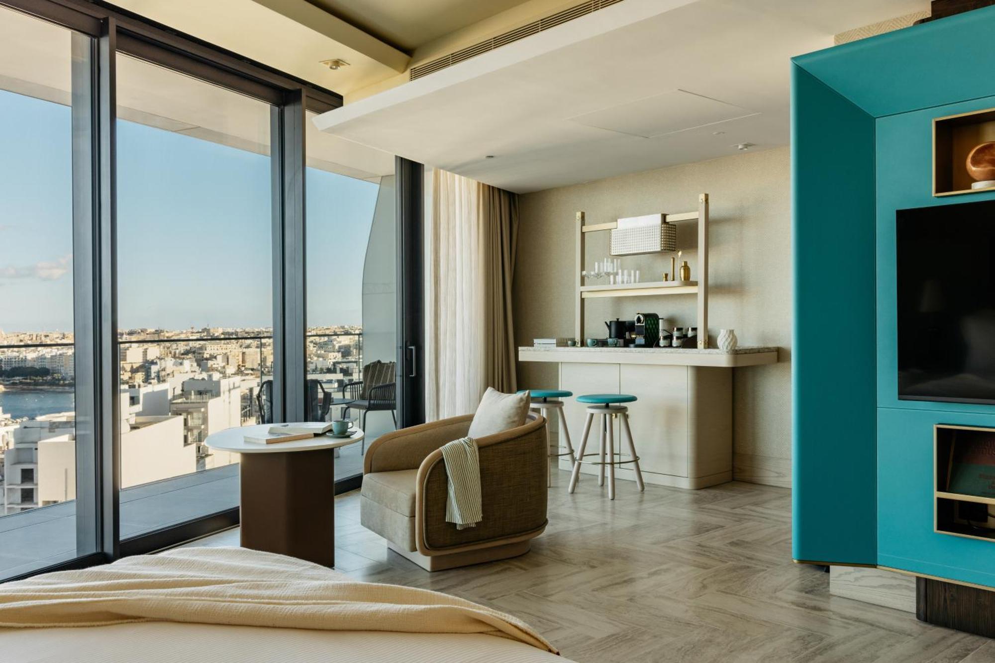 Me Malta By Melia Hotel Saint Julian's Ngoại thất bức ảnh
