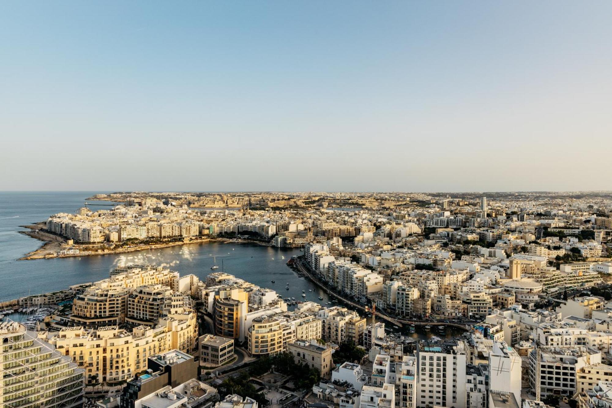 Me Malta By Melia Hotel Saint Julian's Ngoại thất bức ảnh