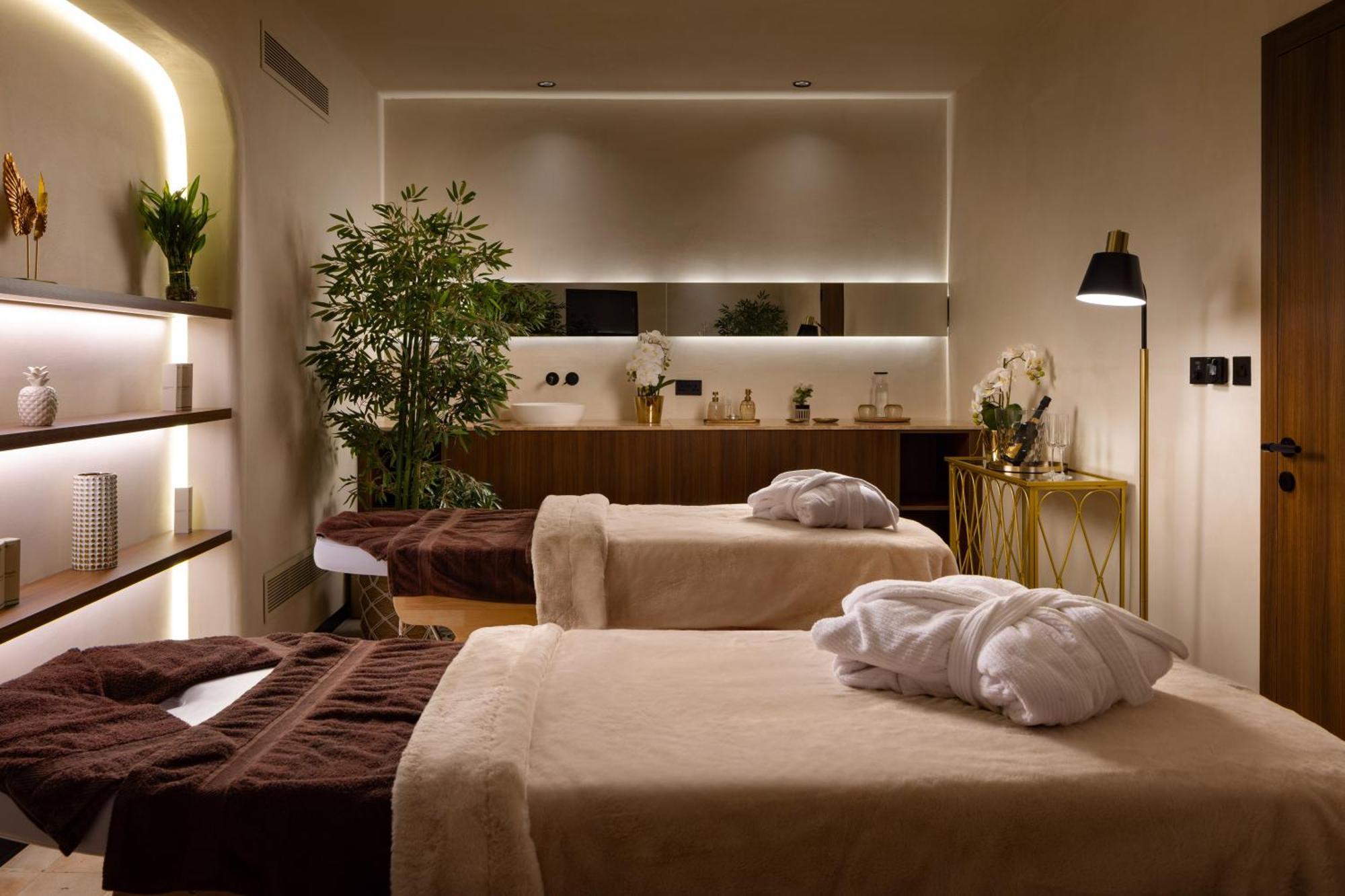 Me Malta By Melia Hotel Saint Julian's Ngoại thất bức ảnh